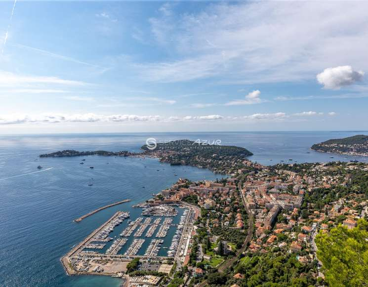 Вилла в Вильфранш-сюр-Мер с уникальным видом на море - ref 1006