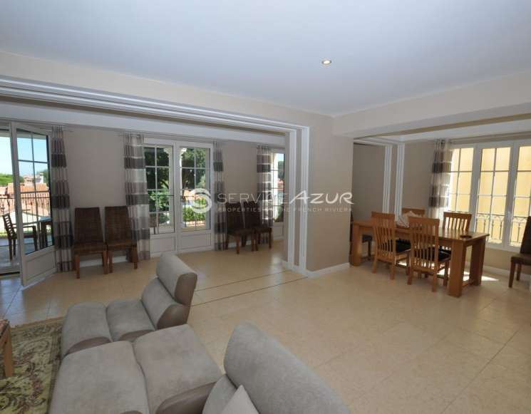 Splendide villa proche plage au Cap d'Antibes - ref 1428