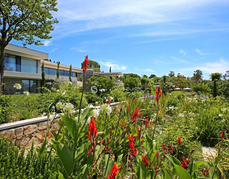 Роскошное имение на Кап д'Антиб с видом на море - ref 1403