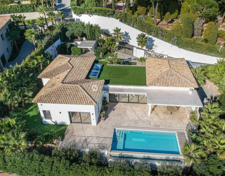 Вілла в Сент-Максимі з видом на море і Сен-Тропе - ref 2317