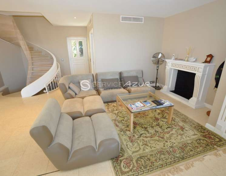 Splendide villa proche plage au Cap d'Antibes - ref 1428