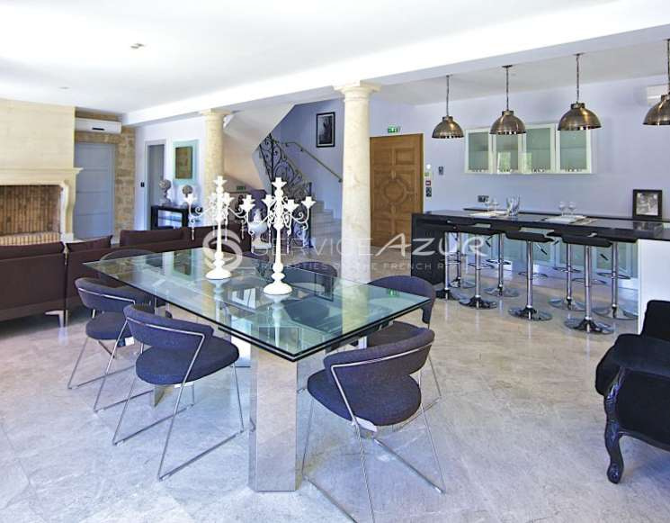 Вілла 450 кв. у закритій резиденції на продаж у Grasse -&nbsp;ref&nbsp;1630