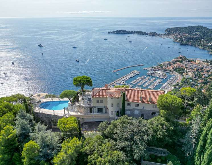Вилла в Вильфранш-сюр-Мер с уникальным видом на море -&nbsp;ref&nbsp;1006