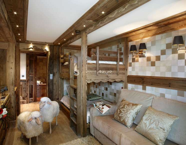 Chalet in the Heart of the Prestigious Courchevel Ski Resort - ref 4609
