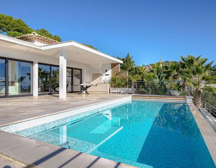 Вілла в Сент-Максимі з видом на море і Сен-Тропе - ref 2317