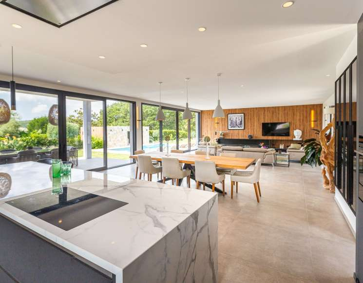 Villa contemporaine 5 chambres à Biot - ref 1511