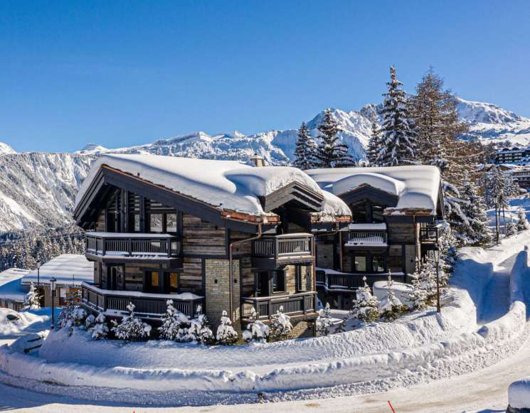 Chalet de luxe à Courchevel à 30 mètres des pistes - ref 4608