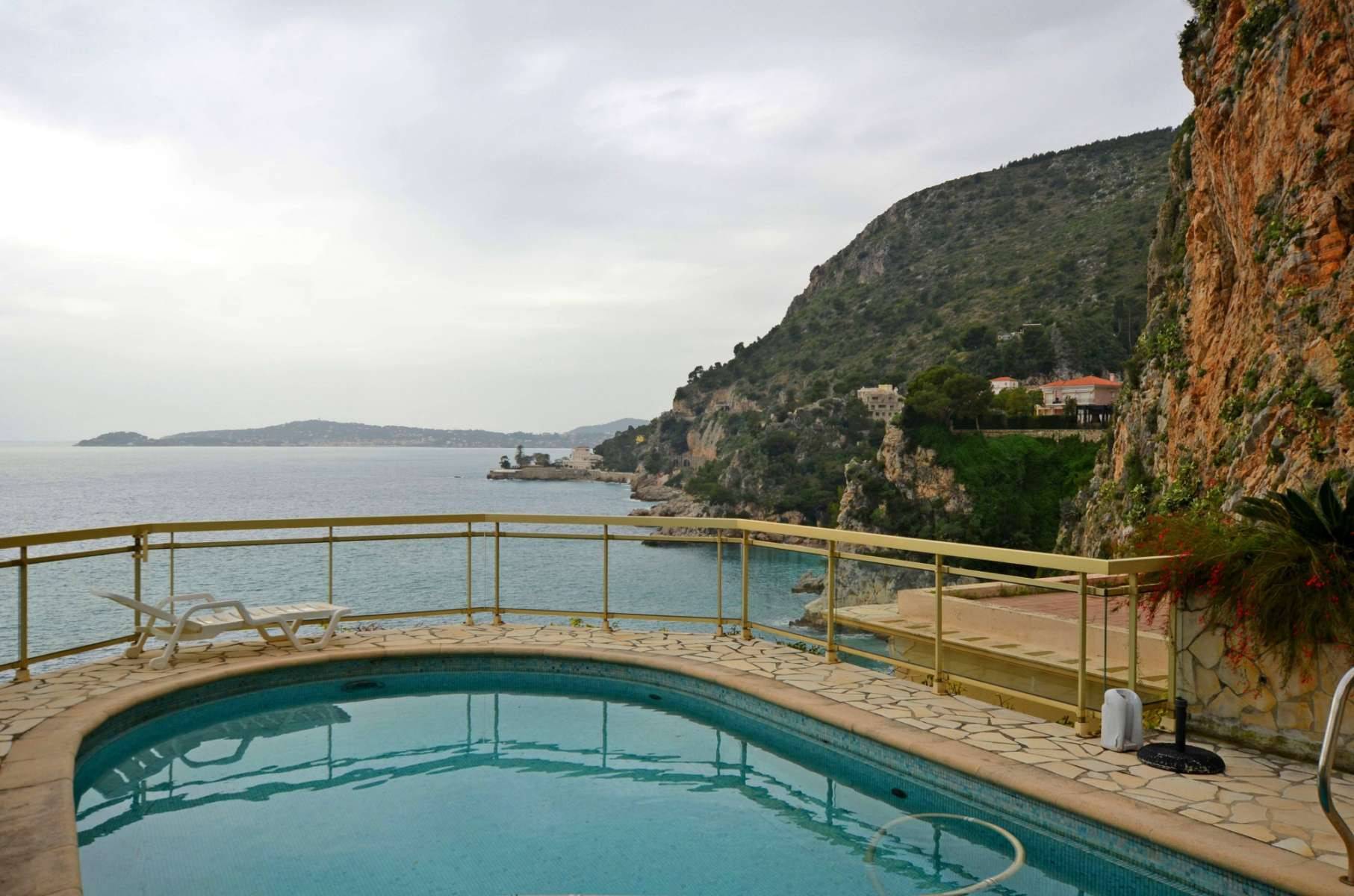 Villa en bord de mer à vendre à Cap d'Ail