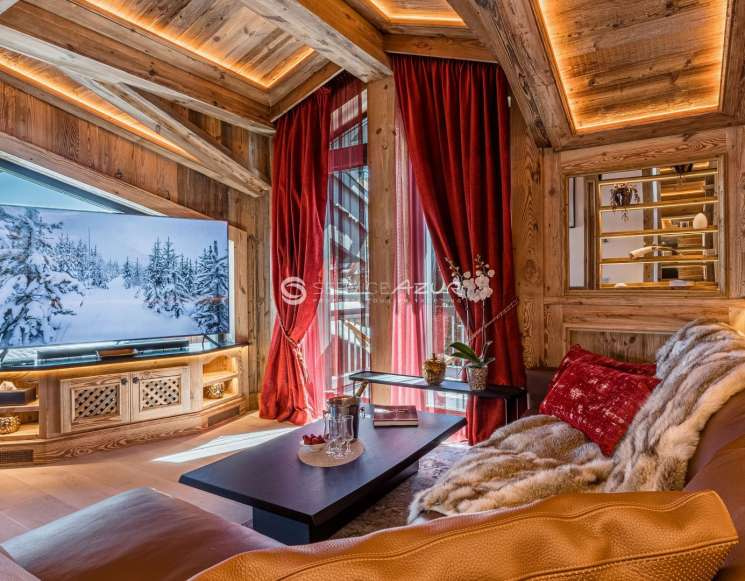 Chalet de luxe à Courchevel à 30 mètres des pistes - ref 4608