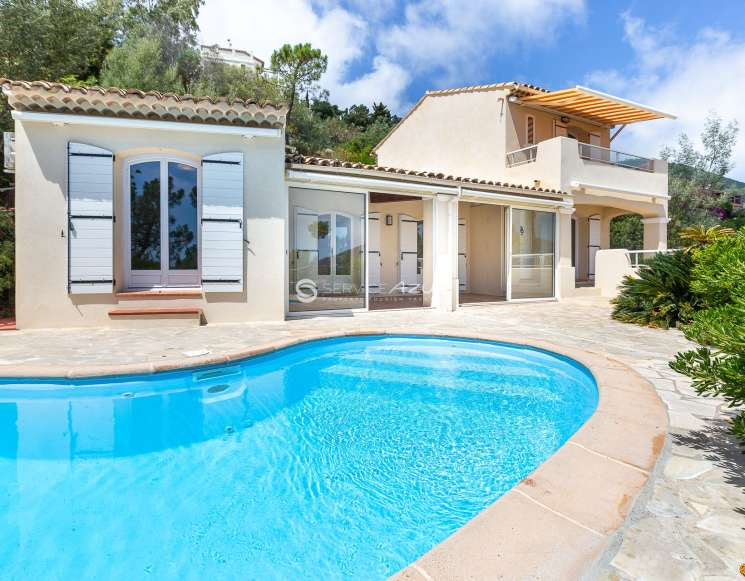 Villa rénovée avec vue panoramique sur la mer à Théoule-sur-Mer - ref 2101